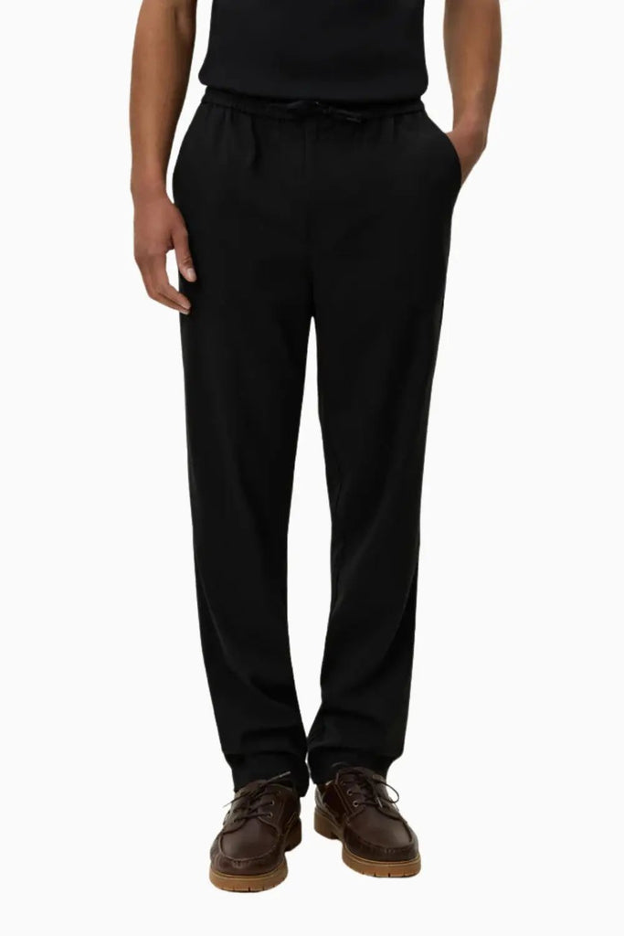 Como Tapered Drawstring Pants for Mens Les Deux