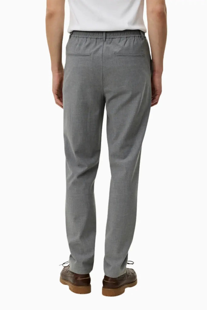 Como Tapered Textured Pants for Mens Les Deux