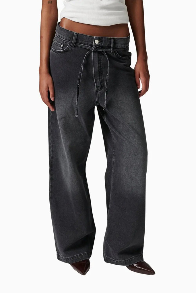 Elijah - Rigid Denim for Womens Day Birger Ét Mikkelsen