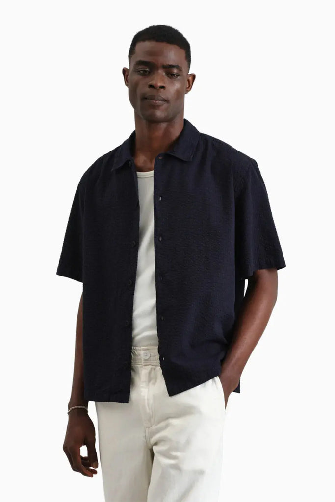 Keats - Navy Cotton Seersucker Short-Sleeve Shirt Wax London