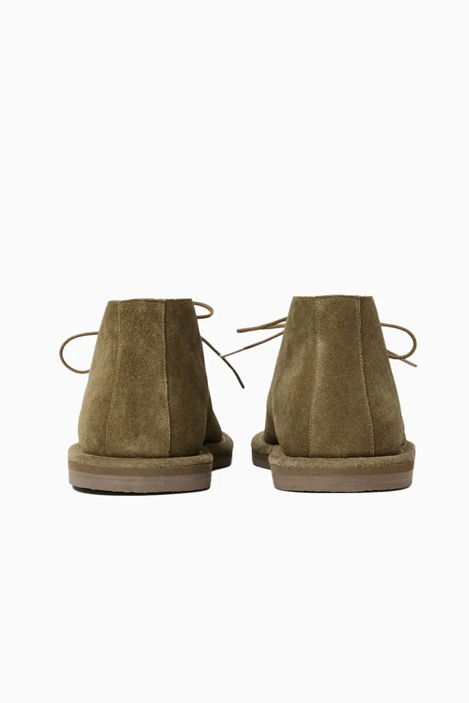 Men’s Woodrow Suede Boot in Taupe Studio Nicholson