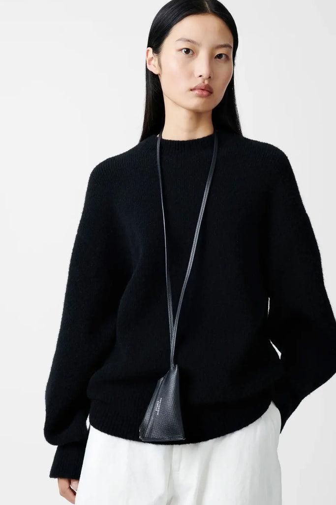 Pochi Leather Pouch in Darkest Navy Studio Nicholson