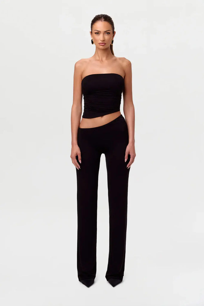 Smooth Asymmetric Tube Top Naked Wardrobe