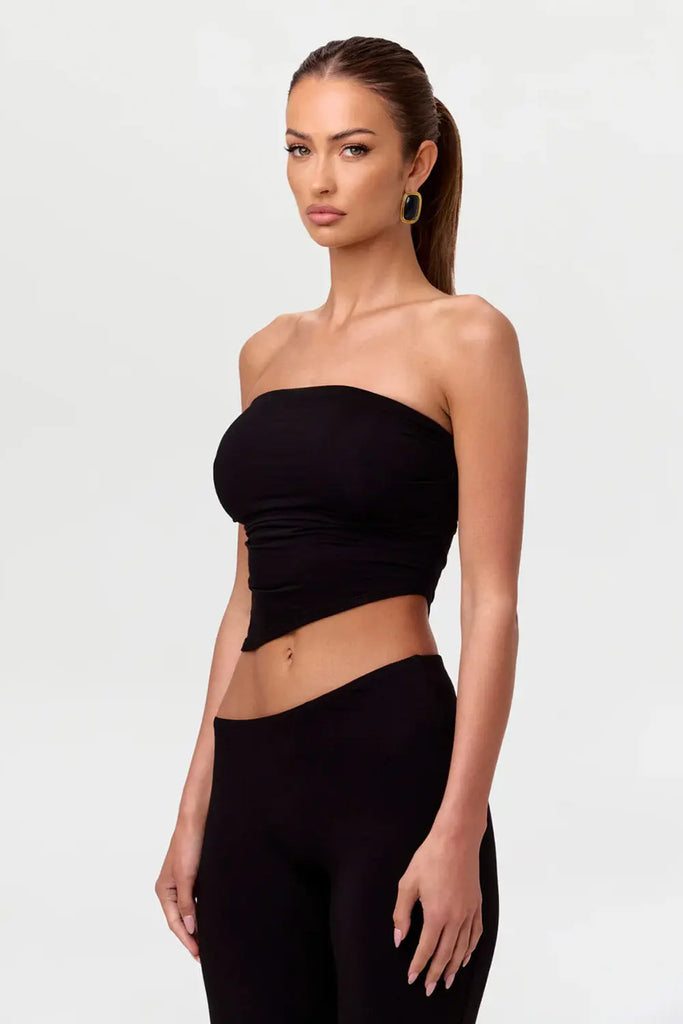 Smooth Asymmetric Tube Top Naked Wardrobe